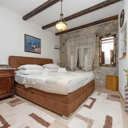 Heritage Palace Listun Lägenhet Makarska