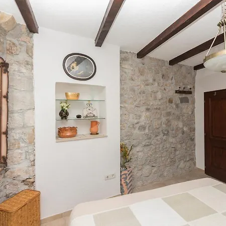 Heritage Palace Listun Lägenhet