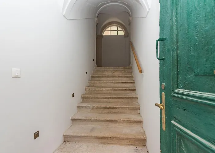 Heritage Palace Listun