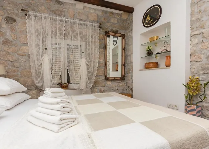 Heritage Palace Listun Makarska